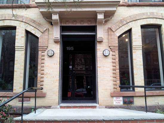 Charming studio in Park Slope for Sale.