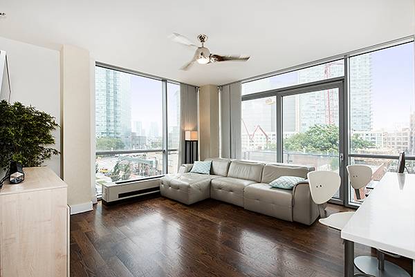 Vere Condo - Bright & Spacious Corner 2bedroom