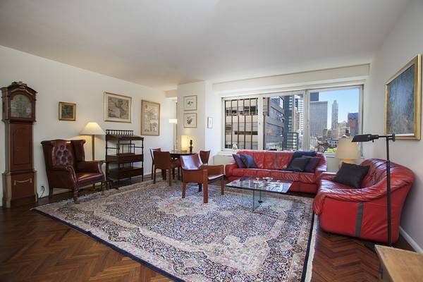 The PERFECT commute from this Beautifully Renovated Midtown East One Bedroom CONDO with open views