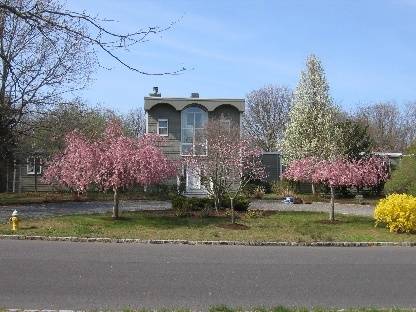 Bridgehampton North,Recently Renovated With Pool