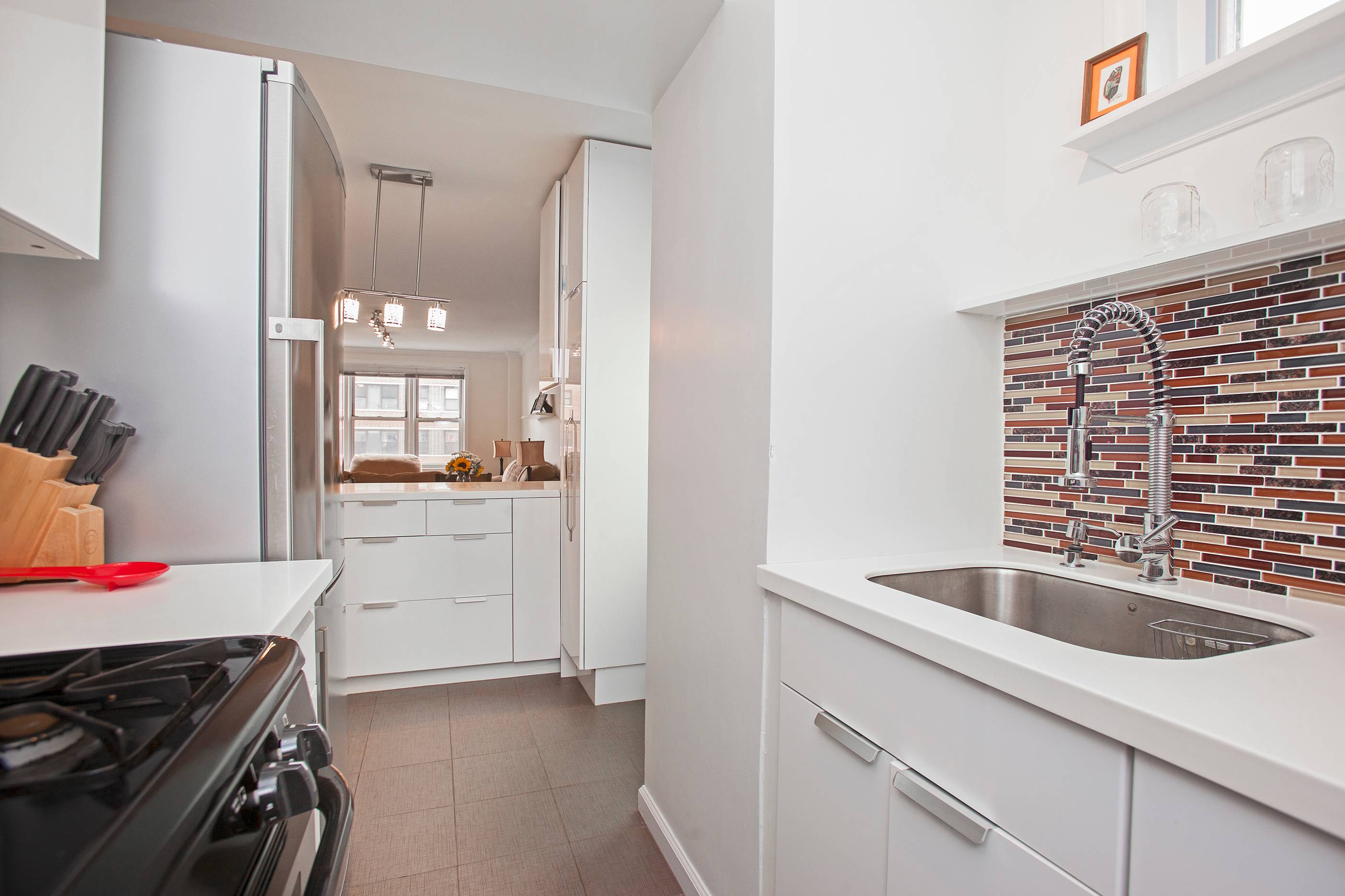 Spacious one bedroom apartment , light and bright, renovated, abundant closet space and great location for Rent