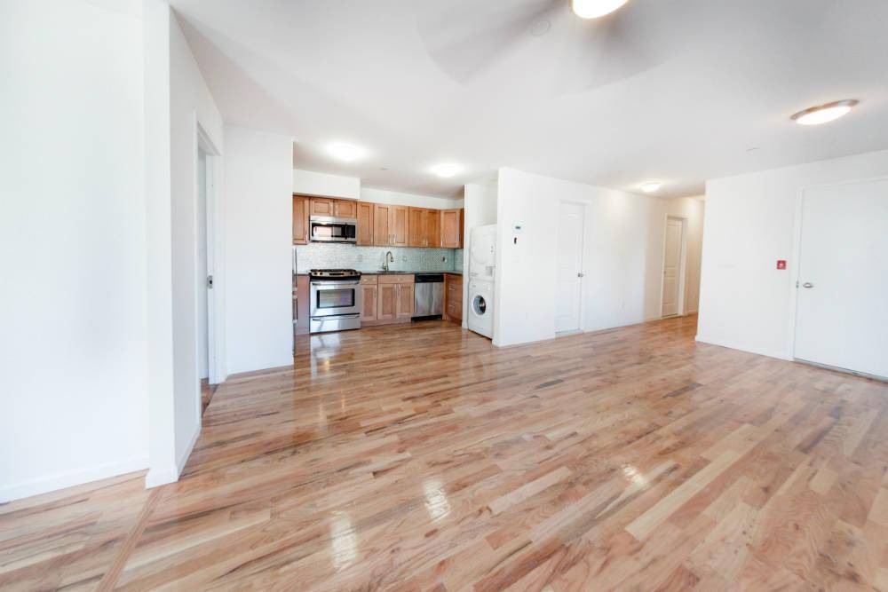 Lower East Side. New Boutique Building! 2 Bed-2 bath