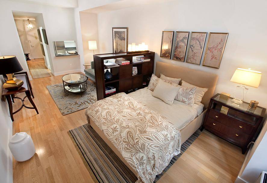 Great Investment and Open Views In this LOFT  in  FiDi's New ArtDeco Condo Conversion