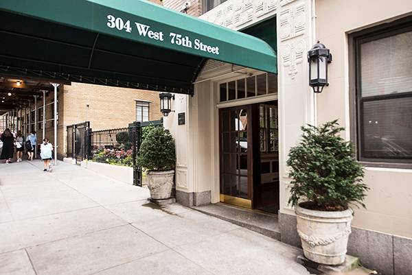 Upper West Side Prewar Doorman 1 Bedroom  $499,000