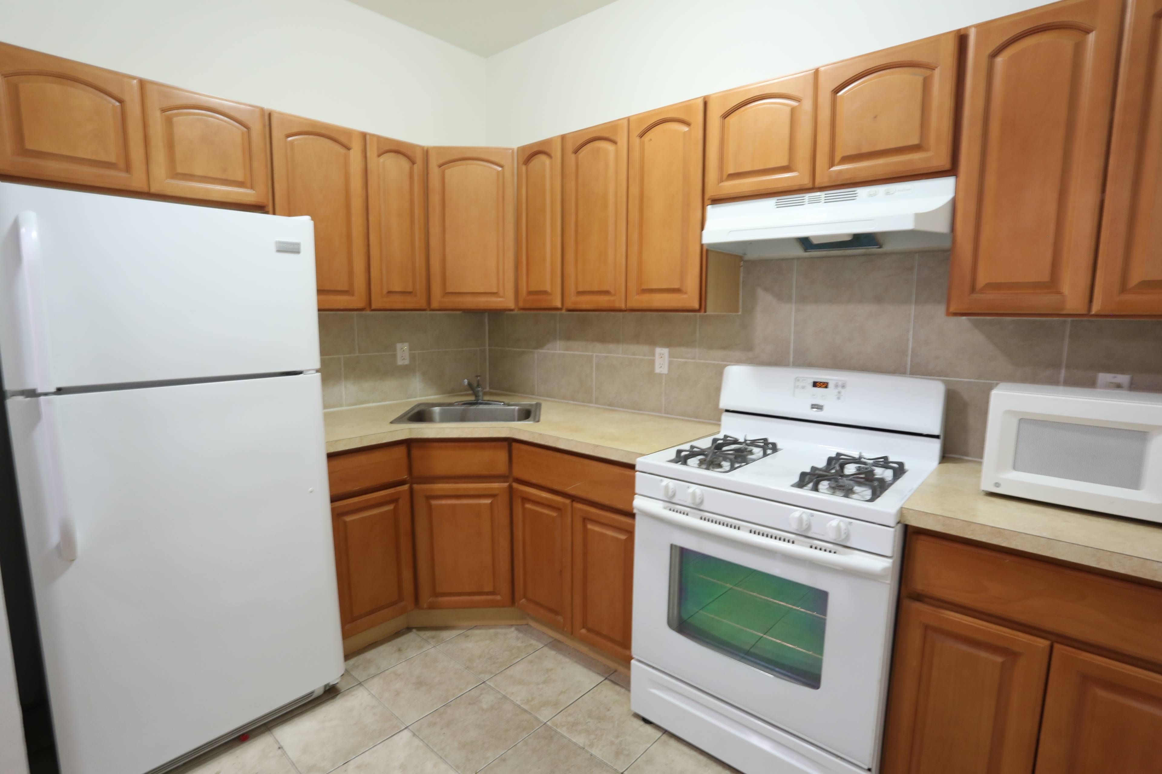 Spacious Renovated Studio Located Steps Away from the L Train!