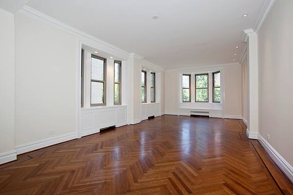 Stunning Park facing 3 Bedroom for Rent in Gramercy Park