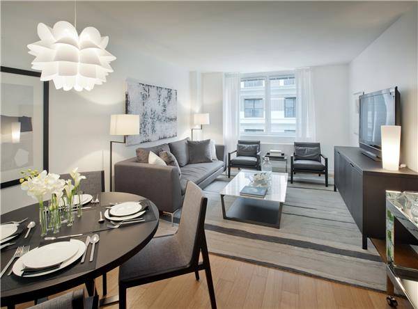 Upper West Side, 2 Bedroom 2 Bathroom, Full Service Luxury Building, Washer and Dryer, Gym, Roof Deck, No Fee