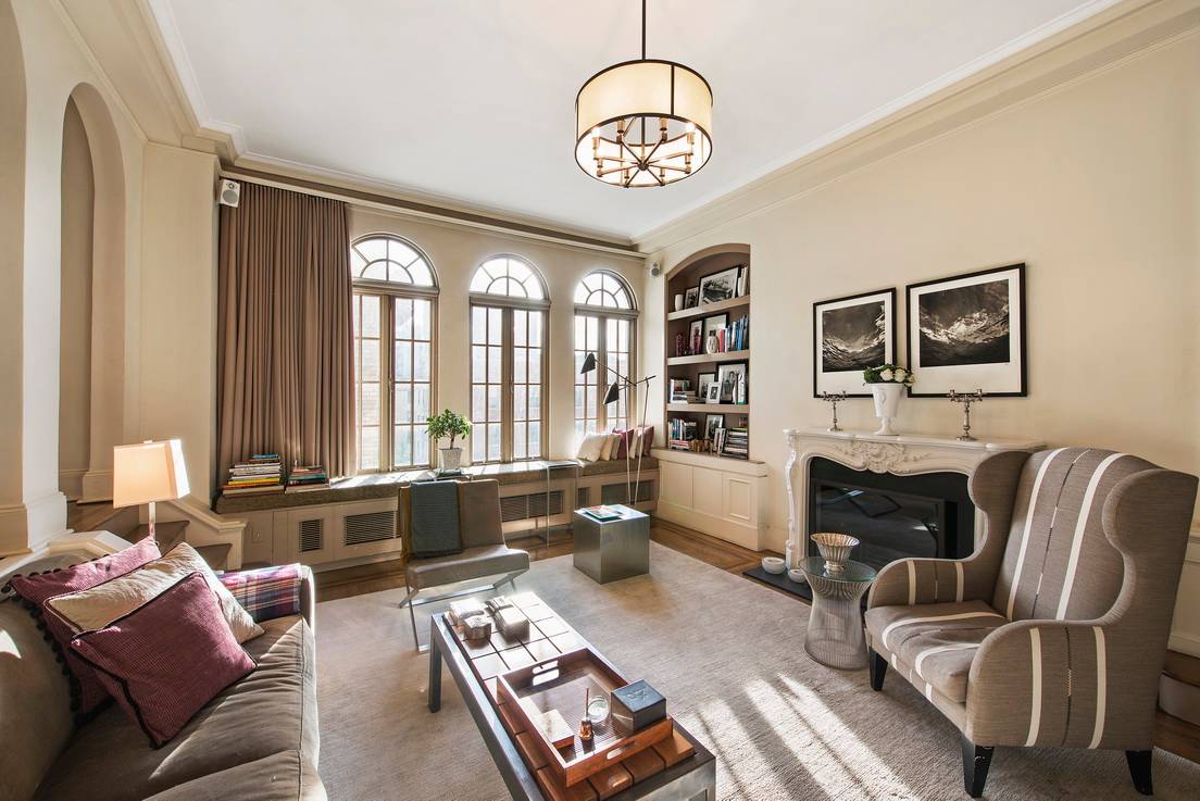 Greenwich Village Expansive Convertible 3 Bedroom, 2.5 Bathroom at 45 East 9th St
