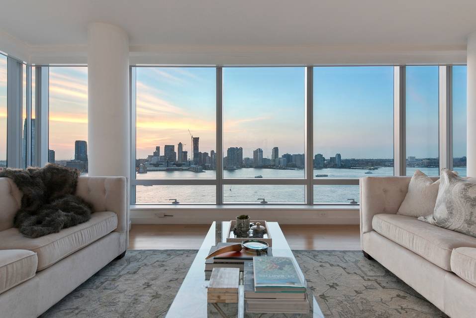 Magnificent 3 Bedroom, 4 Bathroom w/ Spectacular Water Views at The Riverhouse