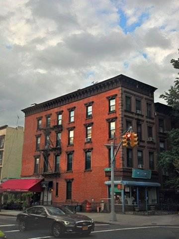 junior 1BR - prime Park Slope Brooklyn