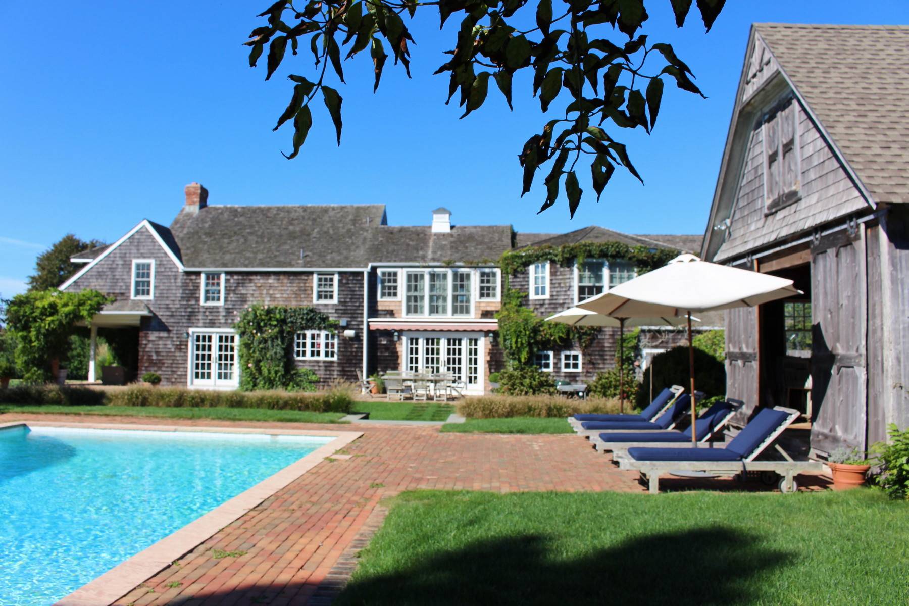 CLASSIC SAGAPONACK SOUTH 7 BEDROOM WITH POOL ON TWO ACRES