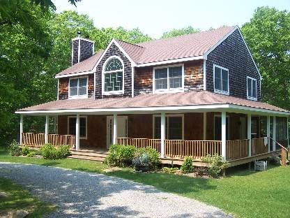 Privately Located on 2 acres only 2 blocks From Gardiners Bay   Amag North