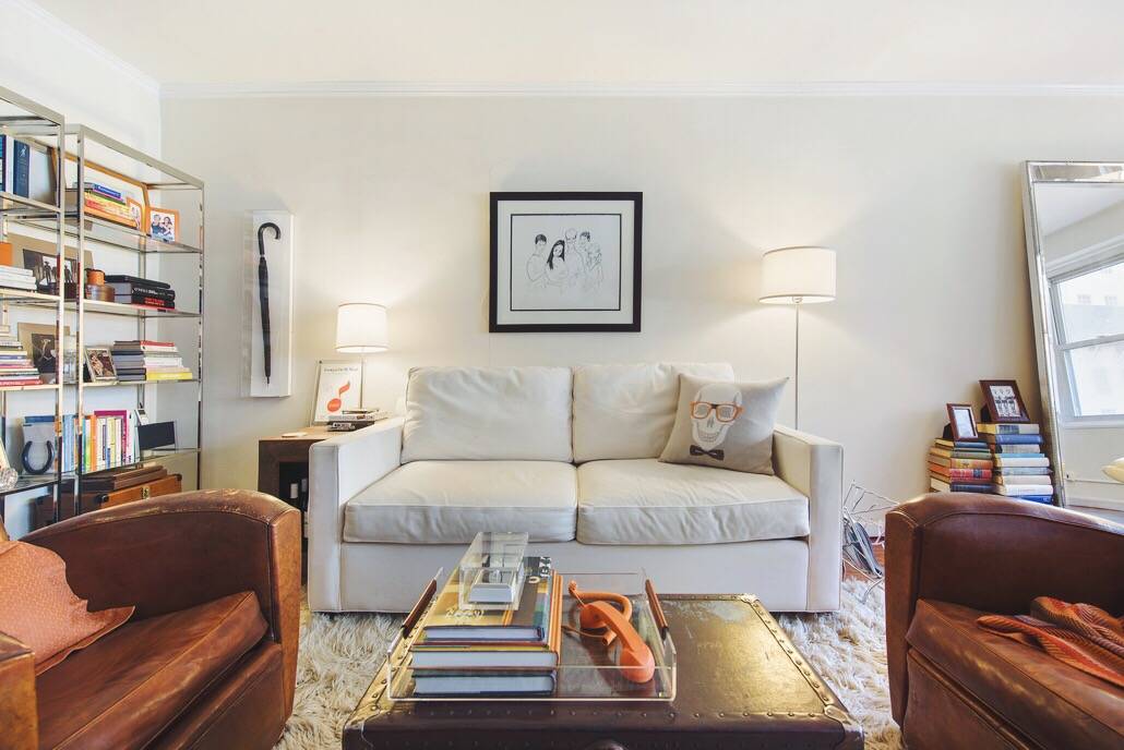 Designer Jr. 1 Bedroom at 166 East 61st Street for just $548,000!