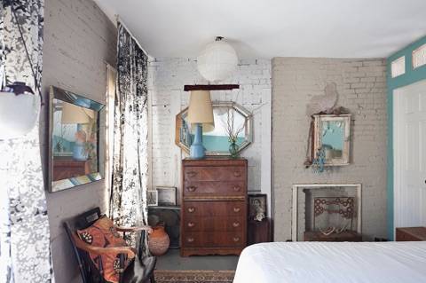 Charming Williamsburg Loft Apartment with Home Office!