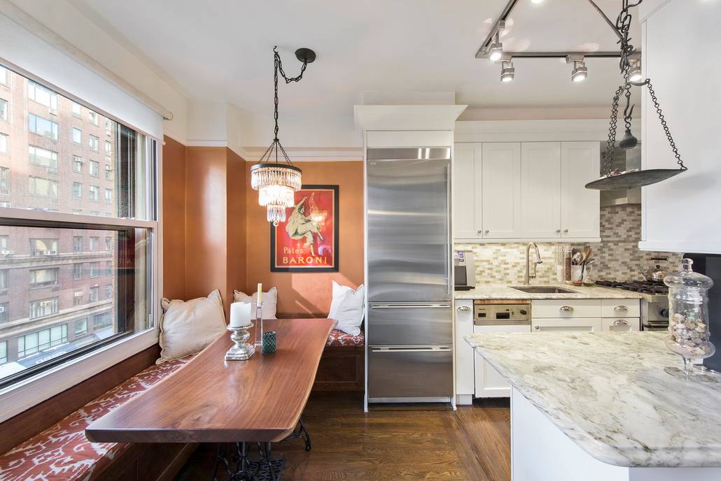 RENOVATED & CHIC PREWAR TWO BEDROOM ON THIRD AVENUE!