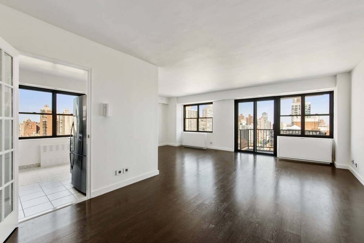 UPPER EAST SIDE CONDO RENTAL 2 BEDS 1 BATH +BALCONY + VIEWS (NO APPLICATION FEE)