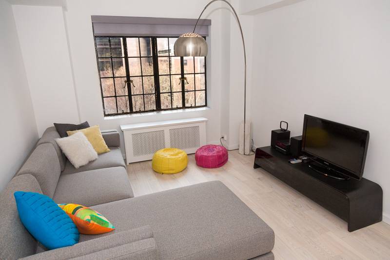 LUXURY FURNISHED 1 BEDROOM - TUDOR CITY - STEPS TO UNITED NATIONS AND GRAND CENTRAL