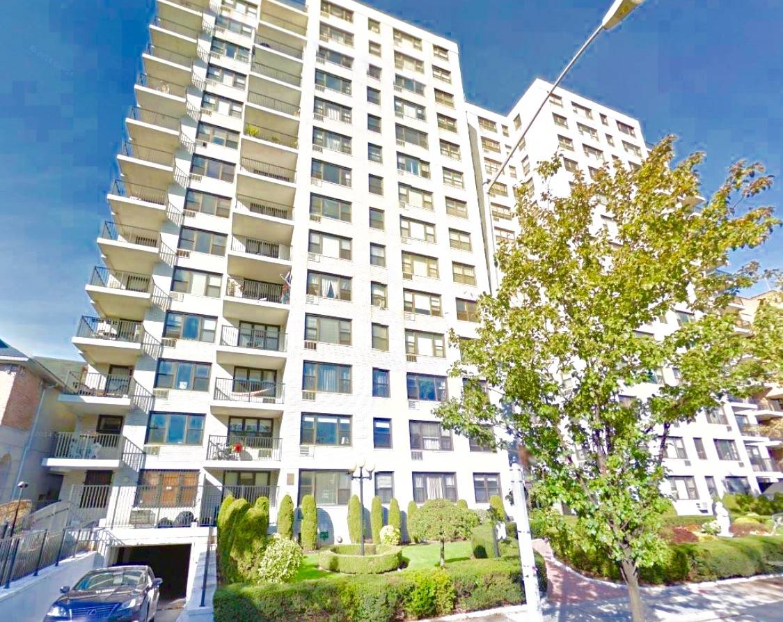 Welcome to 1360 Ocean Parkway #7B. Brooklyn N.Y. 11230 