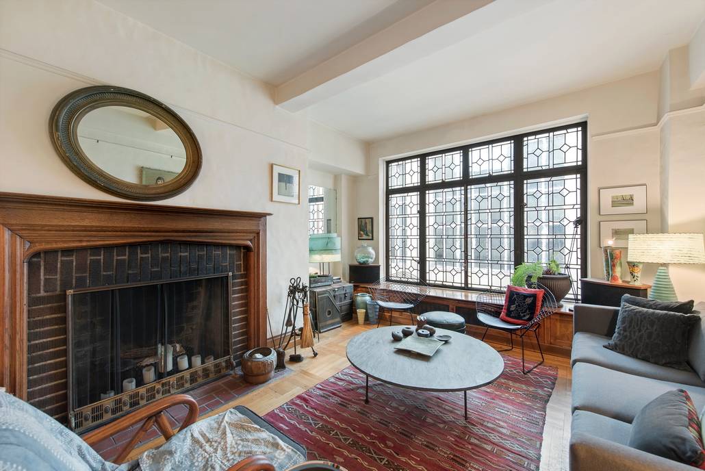 Charming Pre war 2 bed/2 bath on Central Park block