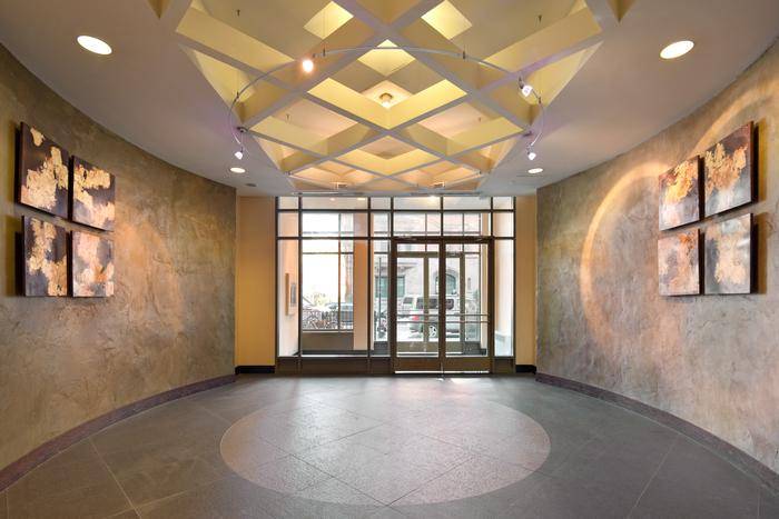 SPACIOUS STUDIO IN CHELSEA -- STEPS FROM HIGH LINE PARK, MEATPACKING DISTRICT -- CHELSEA GRANDE