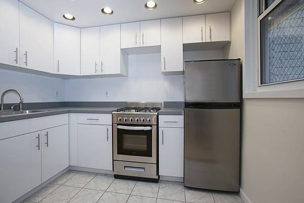 Summer is almost here  rent this fabulous studio with huge out door space