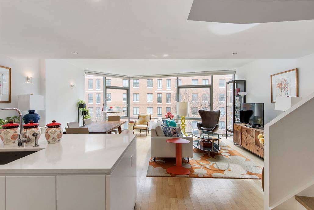 No Fee! Luxury 3 Bedroom Duplex For Rent in Midtown! 