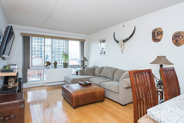 NEW TO MARKET! West Chelsea, Large Bedroom on high Floor with Water View !!