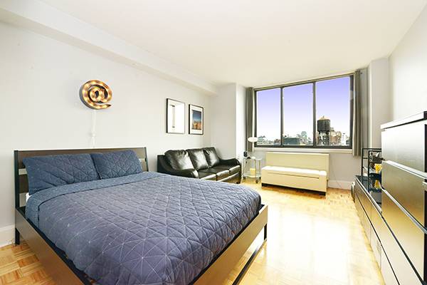 Beautiful Studio in the Heart of Nolita!!!!