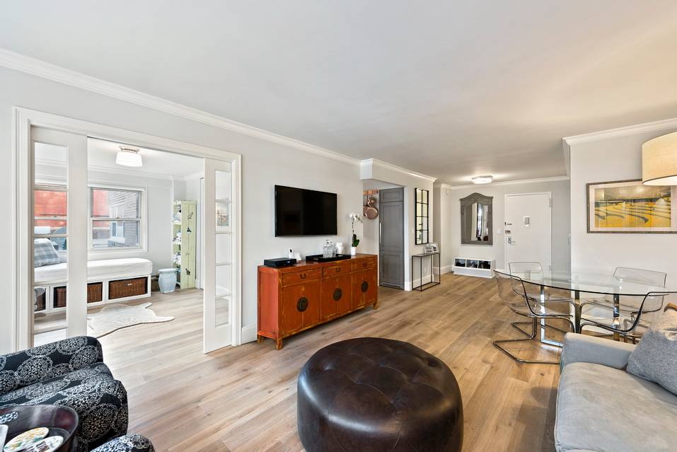 2 Bedroom 1.5 Bathroom in West Villiage 