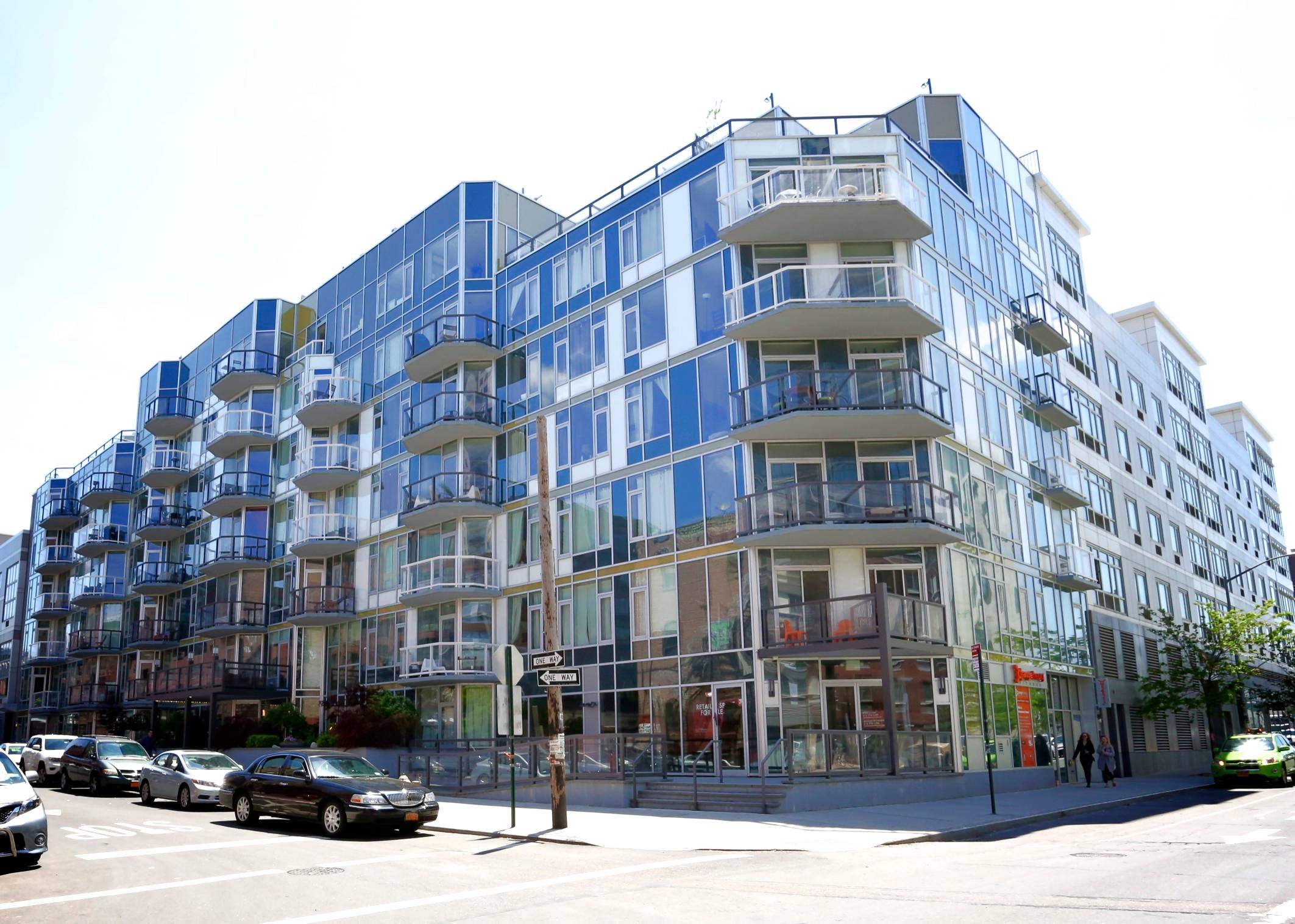 Spacious 2 Bedroom/2 Bathroom in Prime Williamsburg Luxury Building w/Pool and Gym