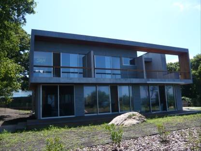 Hamptons Waterfront modern property rental