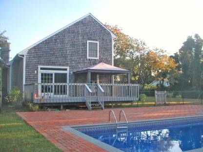 SOUTHAMPTON SALTBOX NEAR SHINNECOCK BAY