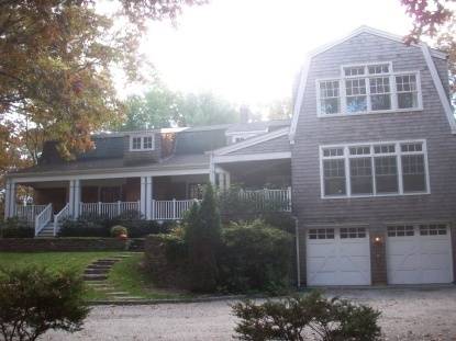  Designer done in Water Mill   with pool