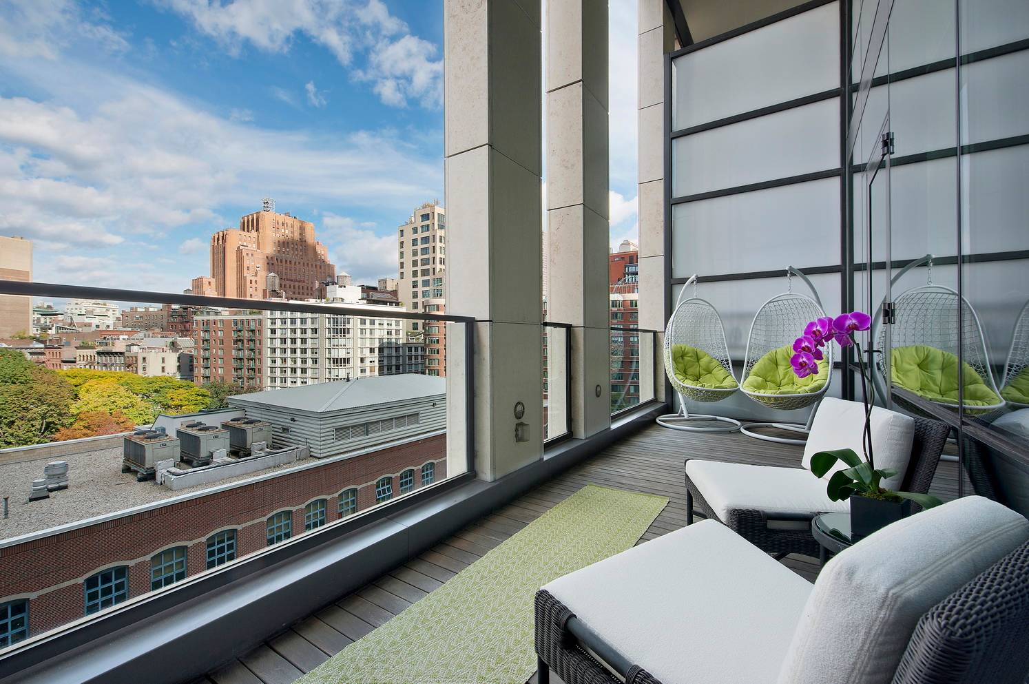 2 Bedroom/ 3 Bathroom Duplex with Outdoor Space in Tribeca! 