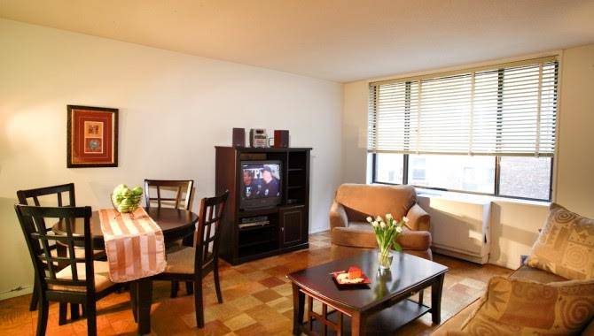 LARGE RENOVATED 1 BEDROOM--HEART OF MIDTOWN---W36/6th--FULL SERVICE BLDG --