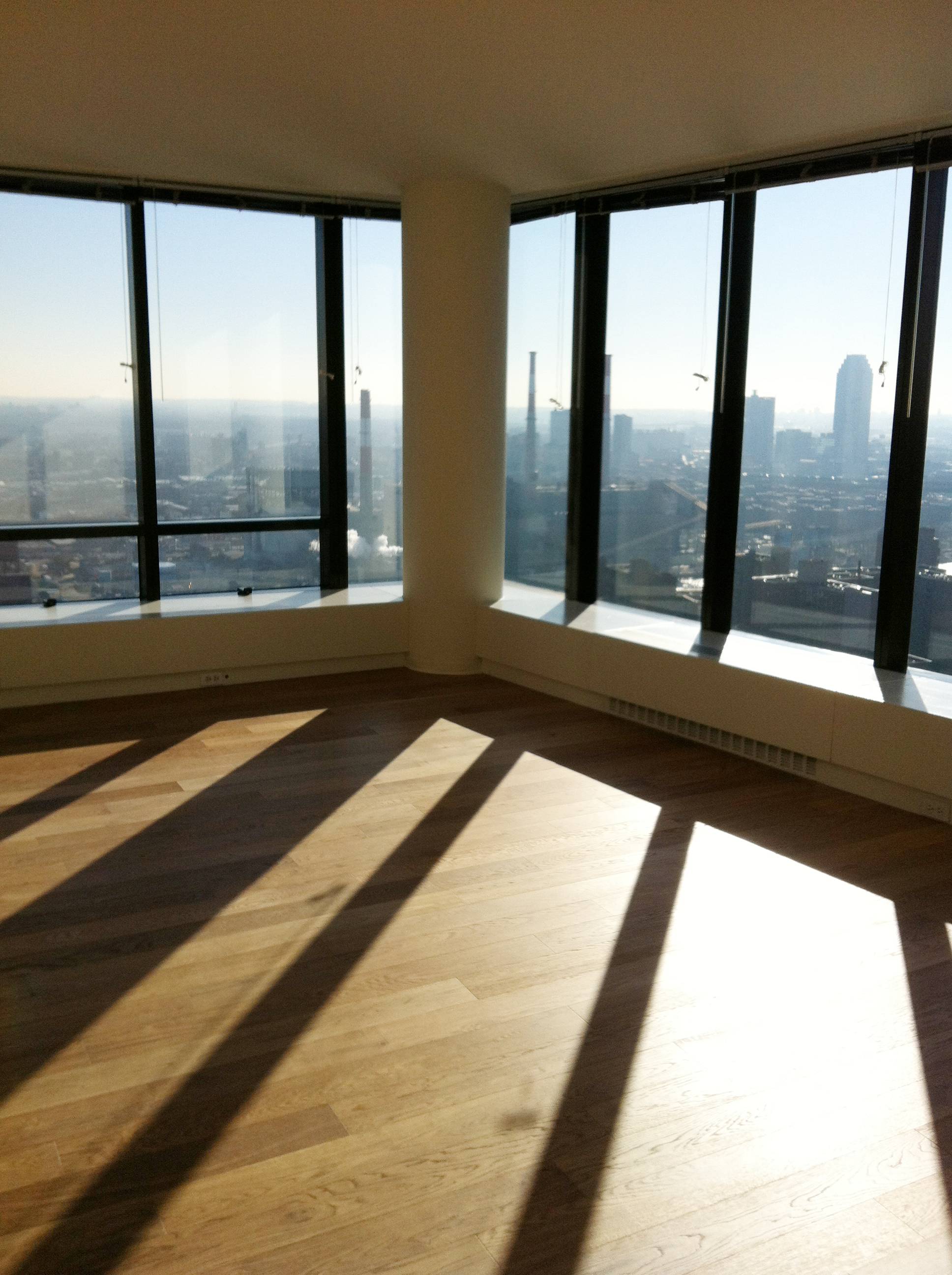 UPPER EAST SIDE APARTMENTS: MODERN, BRIGHT & IN MINT CONDITION! JUST RENOVATED W/ CONDO LEVEL FINISHES - HUGE 2 BEDROOM / 2 BATH W/ WATER VIEWS!