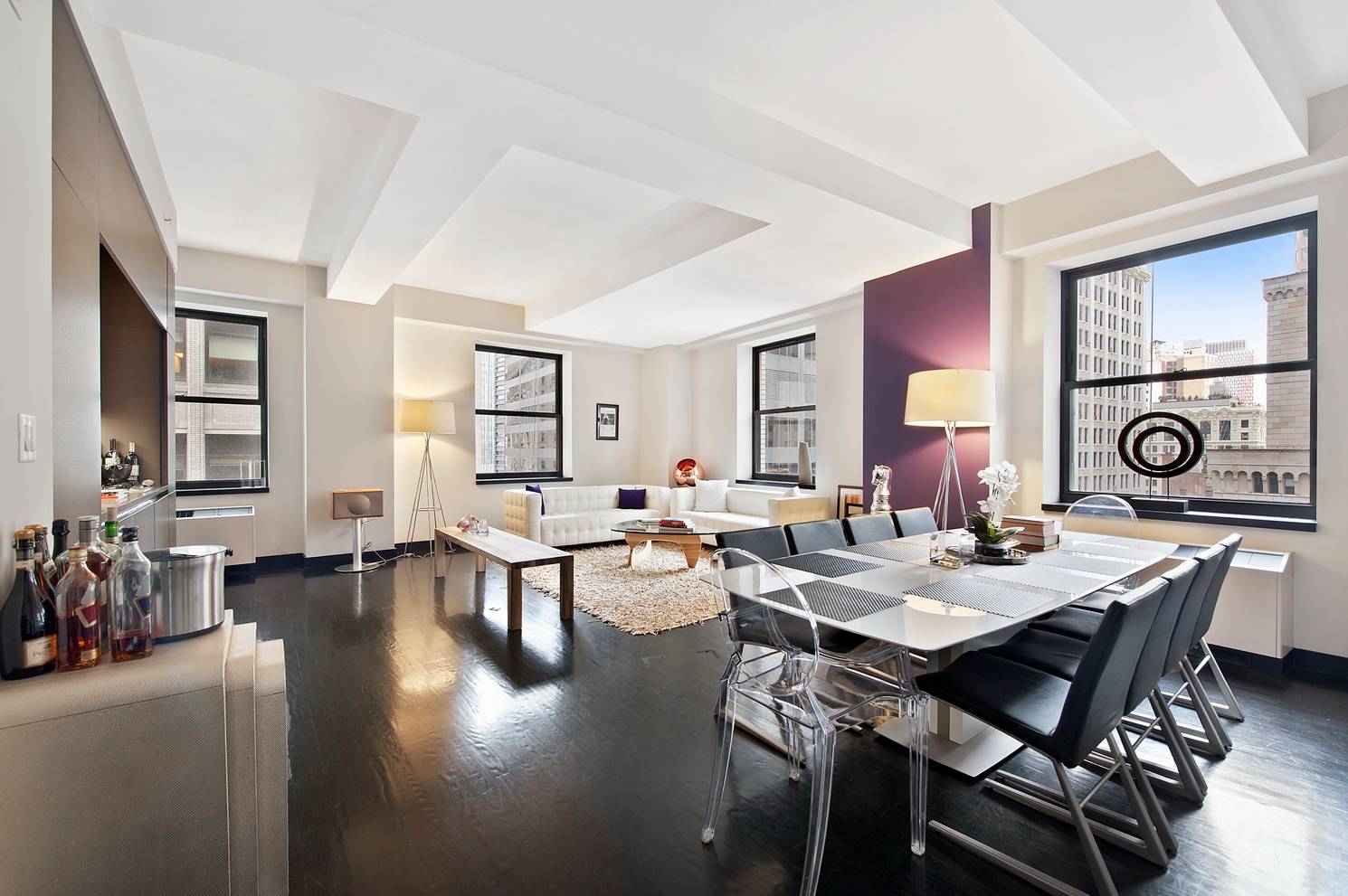 2 Bed/2 Bath Corner Unit at 20 Pine