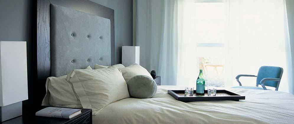 Luxury One Bedroom * Great Location * Private Balcony * High Floor * Noise Abatement Windows