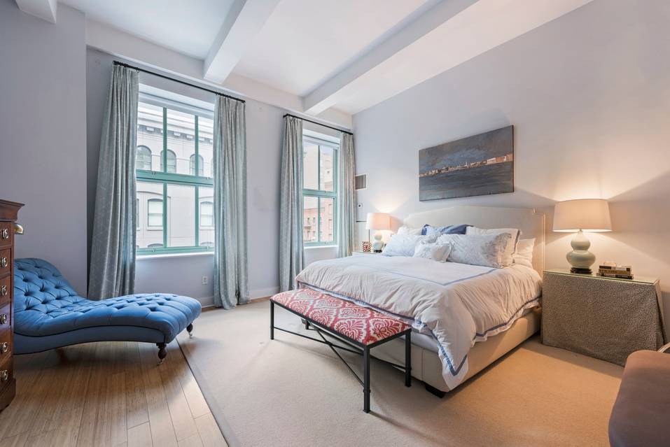 Tremendous 2 bedroom loft residence at the landmarked Tribeca Summit!