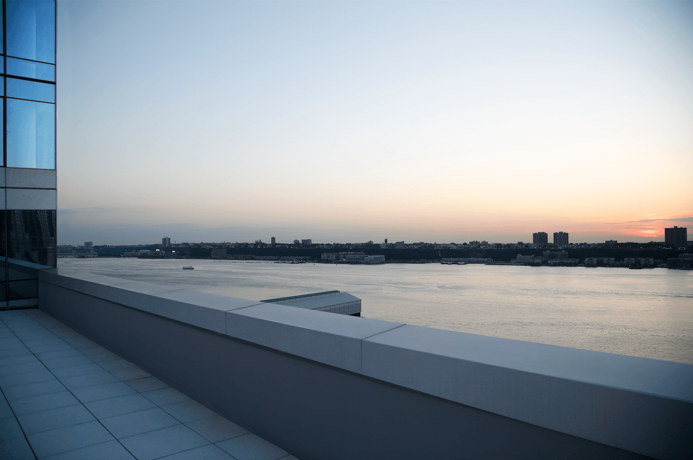 2 Bedroom with Private Terrace Overlooking the Hudson River