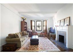 Brand New 2000 s/f 4 Bedrooms 2 Bathrooms  Pre War Building 70th St & Central Park West