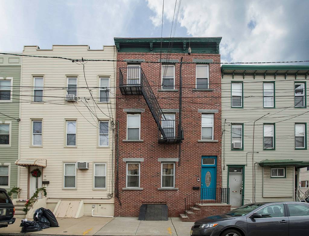 *Multi-Family in DT Jersey City*