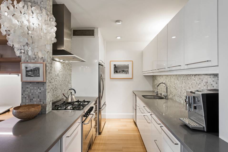Remarkable High Floor One Bed in The Village