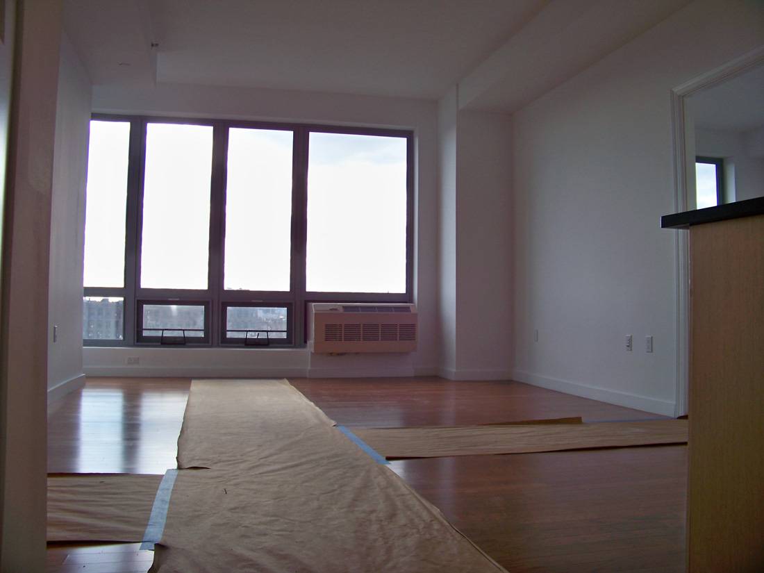 $$1 MONTH FREE  NO FEE $$ SPLIT LAYOUT 2 BEDROOM  BREATHTAKING SOUTHERN VIEW