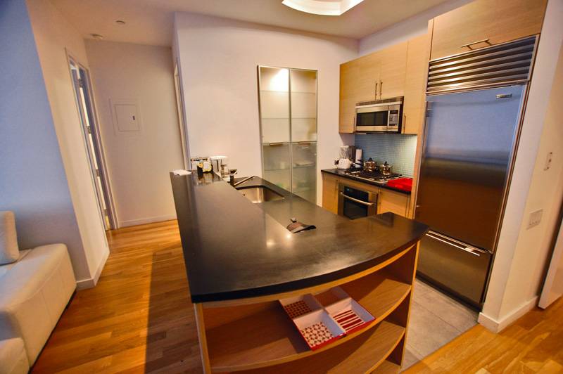 325 Fifth Avenue in Midtown - 1 Bedroom - Luxury Full Service Condo