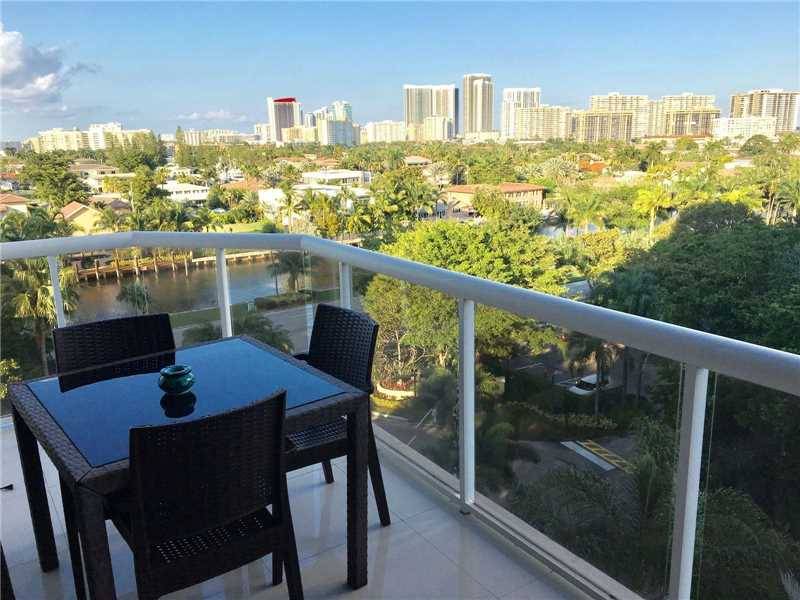 Fully remodeled - Portsview At The Waterway 3 BR Condo Hollywood Miami