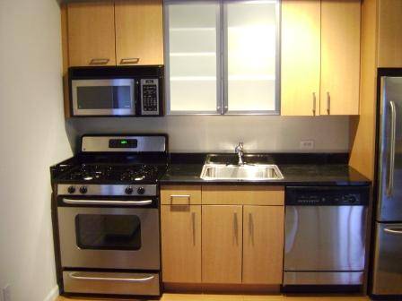 Financial District!!! Huge Studio Loft in Full Service Luxury High Rise.