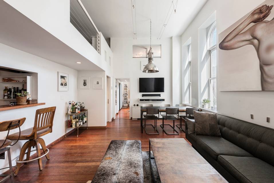 Brooklyn Heights Designer One-Bedroom Loft