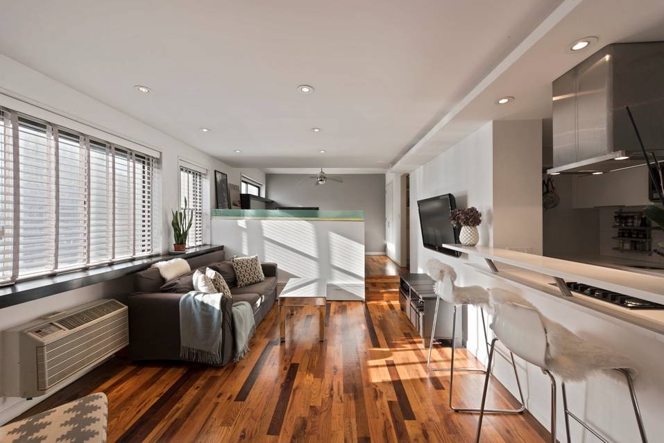 Sunny junior 1 bedroom in full-service Meatpacking/West Village building