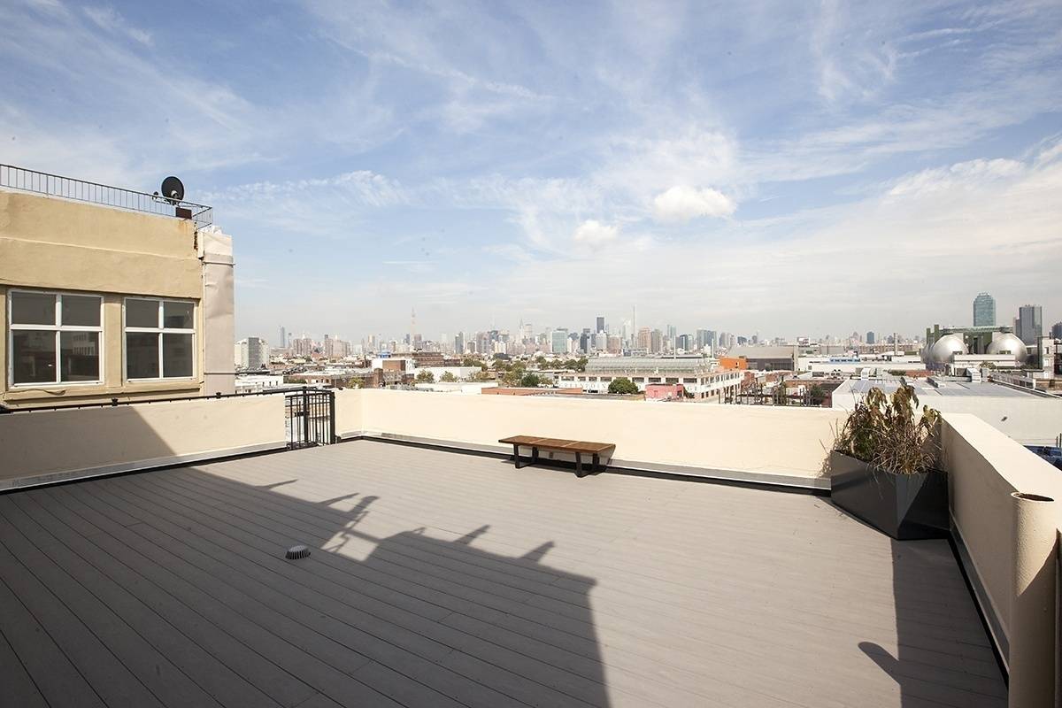 Greenpoint Condo loft w/ HUGE terrace
